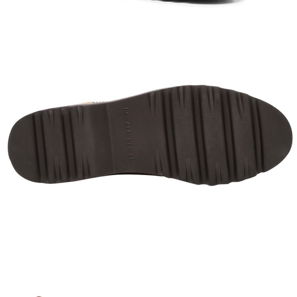 Donald J. Pliner Caramel Tan Suede Buckle Chelsea Captain Booties Ankle Boots - Picture 5 of 5